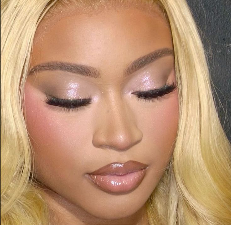 Beauty Must-Haves for Brides: Your Wedding Day Glam Checklist
